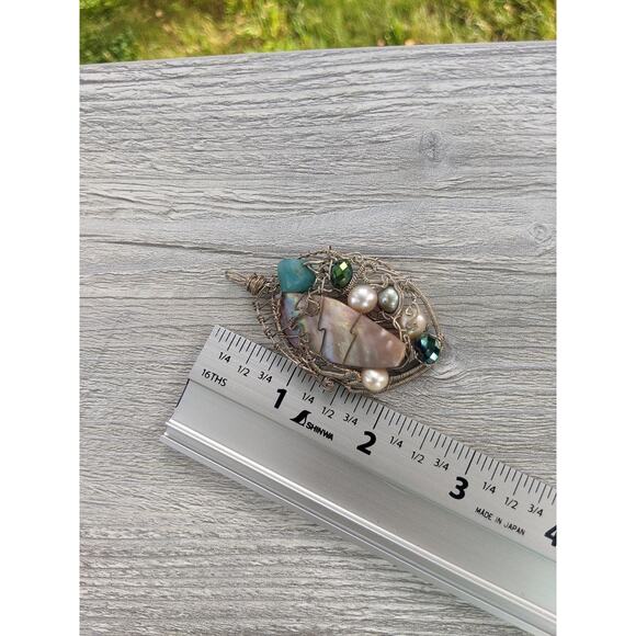 Hand-made wire-wrap shell and pearl ocean them pendant - Picture 7 of 7